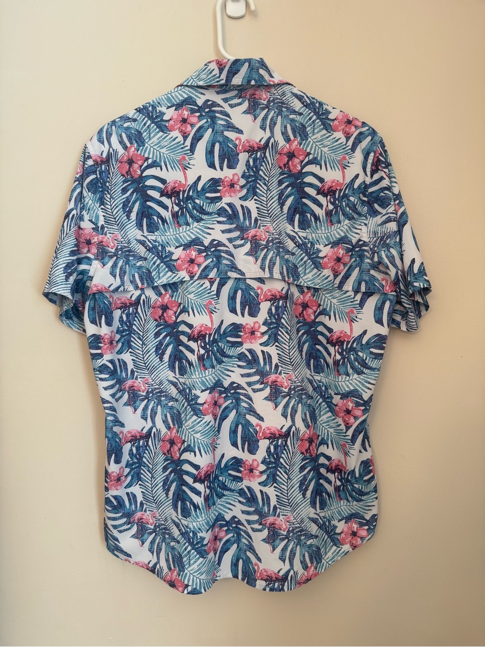 IZOD Saltwater Vented Fishing Shirt Men’s Medium Flamingo Tropical Button Up - Picture 2 of 6